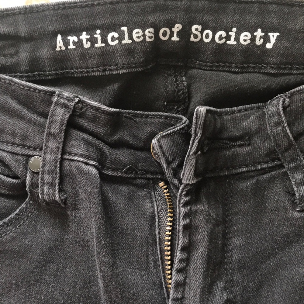 Black skinny jeans